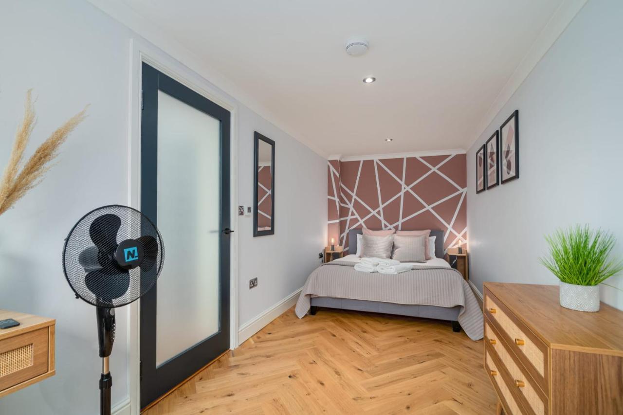 Guestready - Unique Home Near Wimbledon With Gorgeous Deck And Parking London Exterior photo